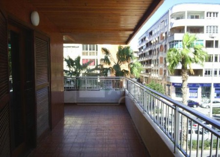 REF: 456 Piso en venta en Gregorio Marañon Los Naufragos / Torrevieja (Alicante).